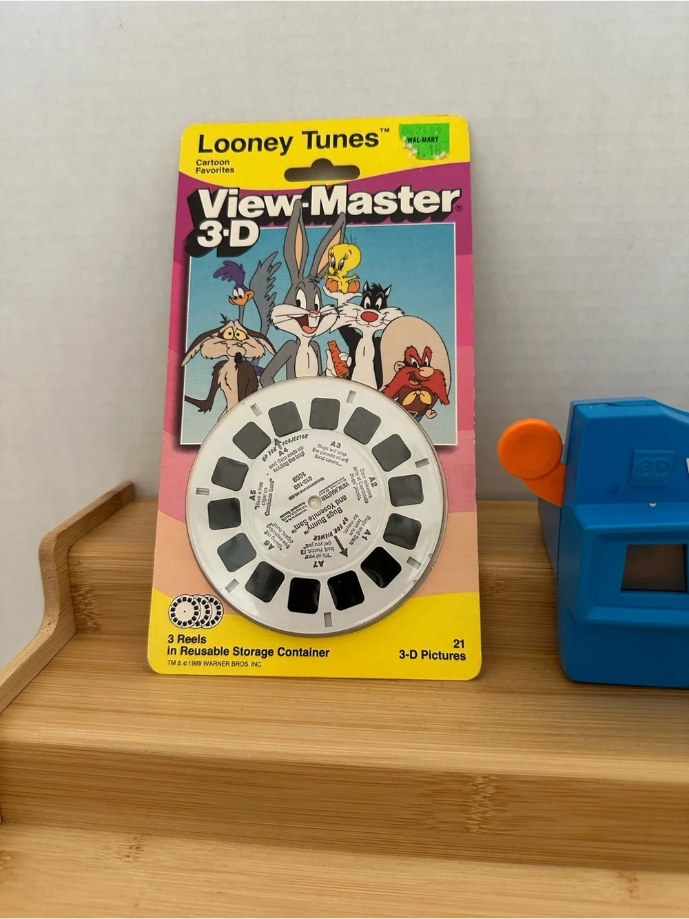 Vintage View-Master With NIP 1989 Looney Tunes 3 Reels 3-D Pictures